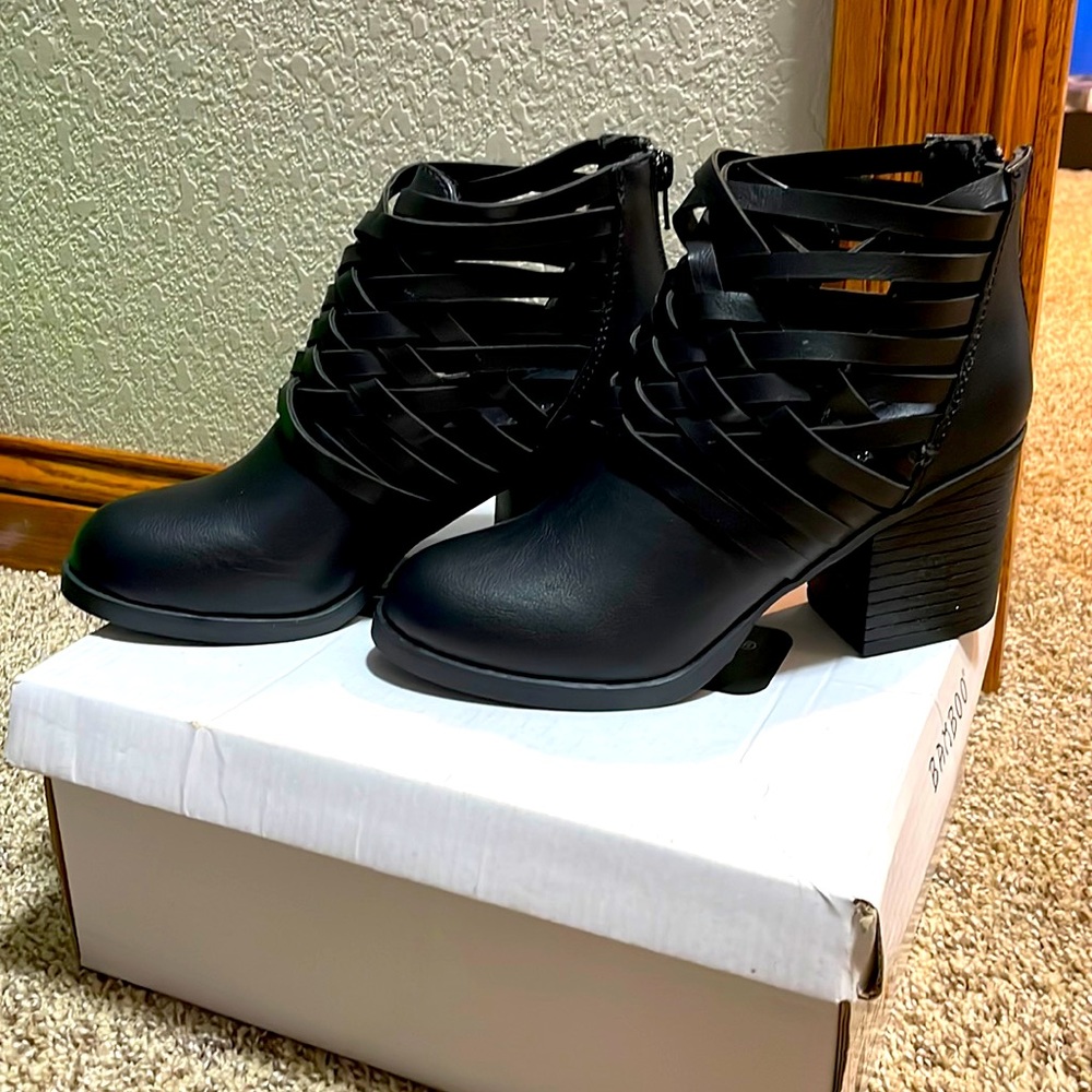 Black Bamboo Victoria booties